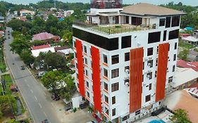 Aya Hotel & Residences